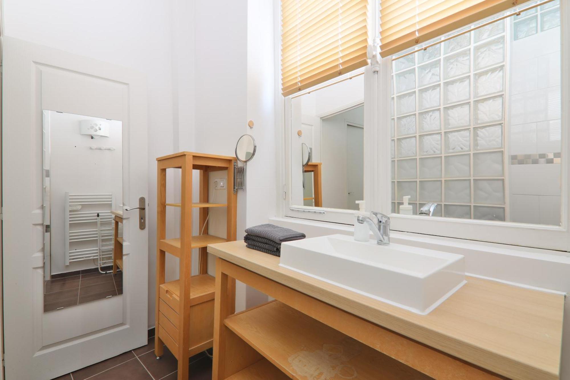 Appartement Quartier Place Des Vosges Paris Exterior photo